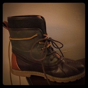 Tommy Hilfiger Fall and  Winter Boot